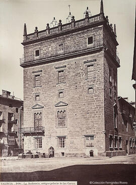 Valencia, Palacio de Benicarló, sede de las Cortes Valencianas. J. Laurent.