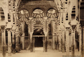 Córdoba, la macsura en el interior de la Mezquita. Fotógrafo desconocido.
