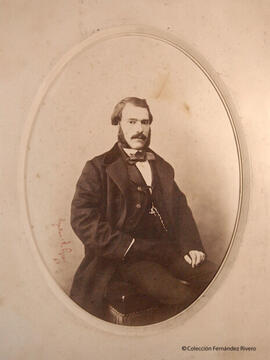 París, retrato de caballero con una mano en el bolsillo. Gustave Le Gray.