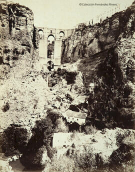 Ronda (Málaga), Tajo del río Guadalevín con el puente Nuevo. Autor desconocido.
