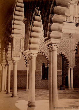 Sevilla, Alcázar, Patio de las Doncellas. Fotógrafo desconocido