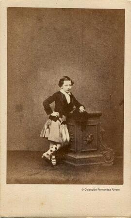Inglaterra, retrato de Arturo de Connaught niño, con traje escocés. Fotógrafo desconocido.
