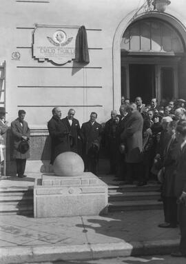 Homenaje a Emilio Thuiller Marín (1864-1940) en el  Teatro Cervantes. 1933-02-19. Málaga (España).