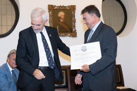 Entrega de Título de Socio. 230º Aniversario de la Sociedad Económica Amigos del País. Plaza de la Constitución. Septiembre de 2019