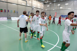 Saludo final. Partido Portugal contra República Checa. 14º Campeonato del Mundo Universitario de Fútbol Sala 2014 (FUTSAL). Antequera. Julio de 2014
