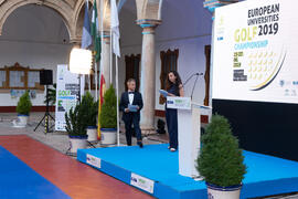 Cristina Cano presenta el acto de inauguración del Campeonato Europeo de Golf Universitario. Ante...