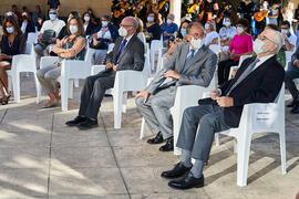 Asistentes al homenaje a los sanitarios en la Facultad de Medicina de la Universidad de Málaga. C...