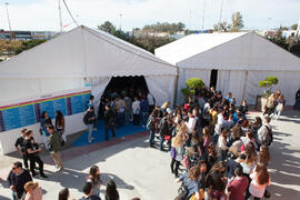 Carpas para charlas informativas. Jornadas de Puertas Abiertas de la Universidad de Málaga. Compl...