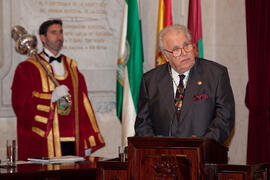 Intervención de Eugenio Chicano tras la entrega de la Medalla de la Ciudad y su nombramiento como...