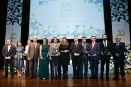 Foto de grupo tras el acto del 25 Aniversario del Parque Tecnológico de Andalucía. Palacio de Fer...