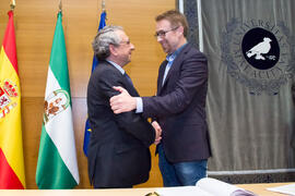 Toma de Posesión de Santiago Palanco López como nuevo profesor titular del Departamento de Física...