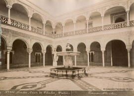 Sevilla, Casa de Pilatos, el patio y la fuente. Ramón Almela.