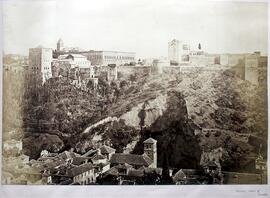 Granada, panorámica del Palacio de Carlos V y la Alhambra desde el Albaicín. Clifford.