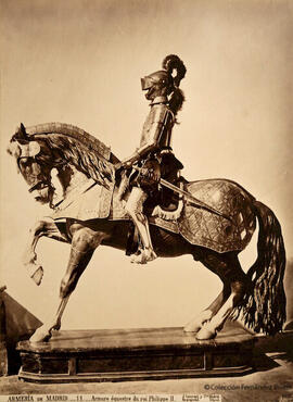 Madrid, Armería Real, armadura ecuestre de Felipe II. J. Laurent y Cia.