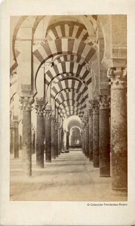 Córdoba, Mezquita, interior. Dubois.