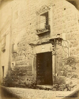 Toledo, Calle del Ángel, portada de una casa renacentista. Casiano Alguacil.