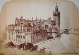 Sevilla, Catedral y Giralda desde el Alcázar. J. Laurent.