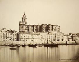 Málaga, la Catedral desde el puerto. L. Masson.