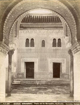 Granada, Alhambra, Patio del Mexuar. Garzón fotógrafo.