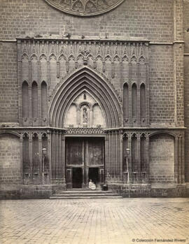 Barcelona, Iglesia de Santa María del Pino, portada. Frank Mason Good.
