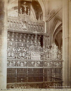 Sevilla, Catedral, interior, reja y retablo en el Altar Mayor, parte alta. E. Beauchy.