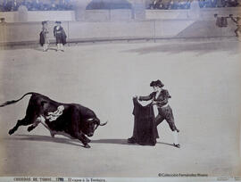 Pintura de autor desconocido. Capeo a la verónica en una corrida de toros. J. Laurent y Cia.