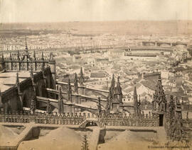 Sevilla, panorámica desde lo alto de la Giralda. Francis Frith & Co.