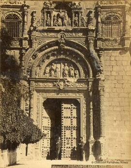 Toledo, Hospital de Santa Cruz, portada. Casiano Alguacil.
