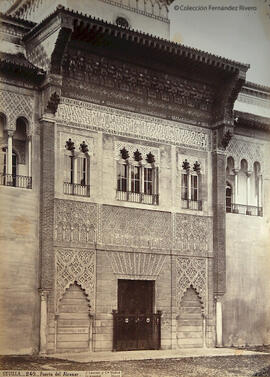 Sevilla, Alcázar, portada del Palacio del Rey Don Pedro. J. Laurent.
