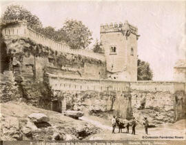 Granada, Alhambra, Puerta de hierro y Torre de los Picos. Garzón fotógrafo.