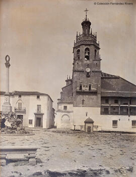Ronda (Málaga), iglesia de Santa María la Mayor en la plaza Duquesa de Parcend. Fotógrafo desconocido.
