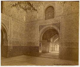Granada, Alhambra, Sala de los Reyes. Fotógrafo desconocido.