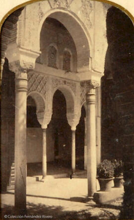 Granada, Generalife, patio y arcadas. Dubois.