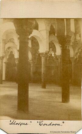 Córdoba, Mezquita, interior. L. Masson.