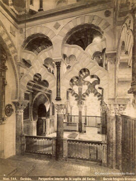 Córdoba, interior de la Mezquita, la macsura. Garzón fotógrafo.
