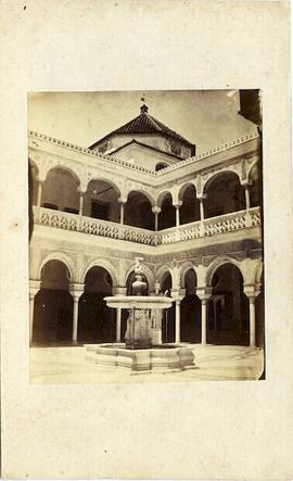 Sevilla, Casa de Pilatos, patio y fuente. L. Masson.