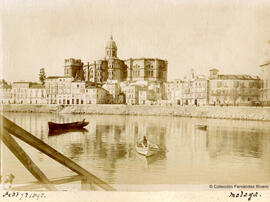 Málaga, Cortina del Muelle y Catedral desde el Puerto. Barbier.