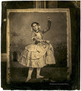 España, reproducción de un óleo no identificado: Retrato de una joven bailarina bolera. Fotógrafo desconocido.