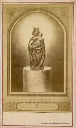 Barcelona, reproducción de la imagen de la Virgen del Pilar. Fotógrafo desconocido.