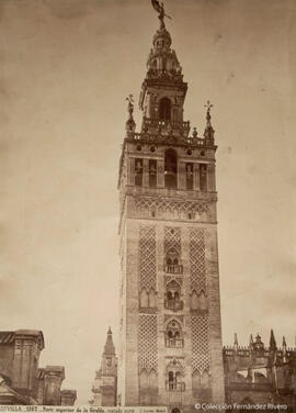 Sevilla, Catedral, parte superior de la Giralda, costado norte. J. Laurent.
