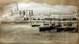 Málaga, el puerto la Catedral y la Aduana. Fotógrafo desconocido.