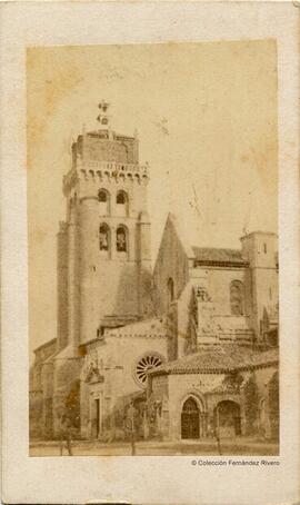 Burgos, Convento de Las Huelgas, fachada de la iglesia. Aparicio Hermanos.