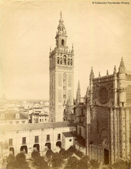 Sevilla, Catedral, Puerta del Perdón, Patio de los Naranjos y Giralda. Léon et Lévy.