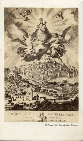 Morella (Castellón), reproducción de un grabado anónimo con la Imagen de la Virgen de Vallivana sobre la ciudad de la que es patrona. Fotógrafo desconocido.