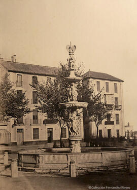 Málaga, fuente de Génova en la Alameda. Charles Clifford.