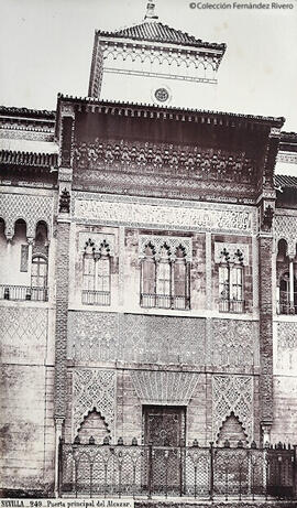 Sevilla, Alcázar, portada del Palacio del Rey Don Pedro. J. Laurent.