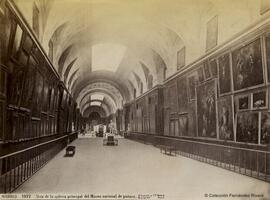 Madrid, Museo del Prado, galería principal. J. Laurent.