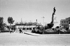 Monumento al Comandante Benítez. Plaza de la Marina. Málaga. España.