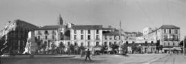 Acera de la Marina, vista desde la Alameda Principal; a la izquierda, glorieta de Marqués de Lari...