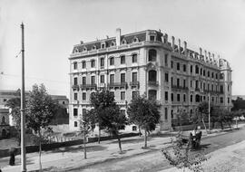 Palacio de la Tinta. Hacia 1910. Edificio de oficinas de la Compañía de los Ferrocarriles Andaluc...